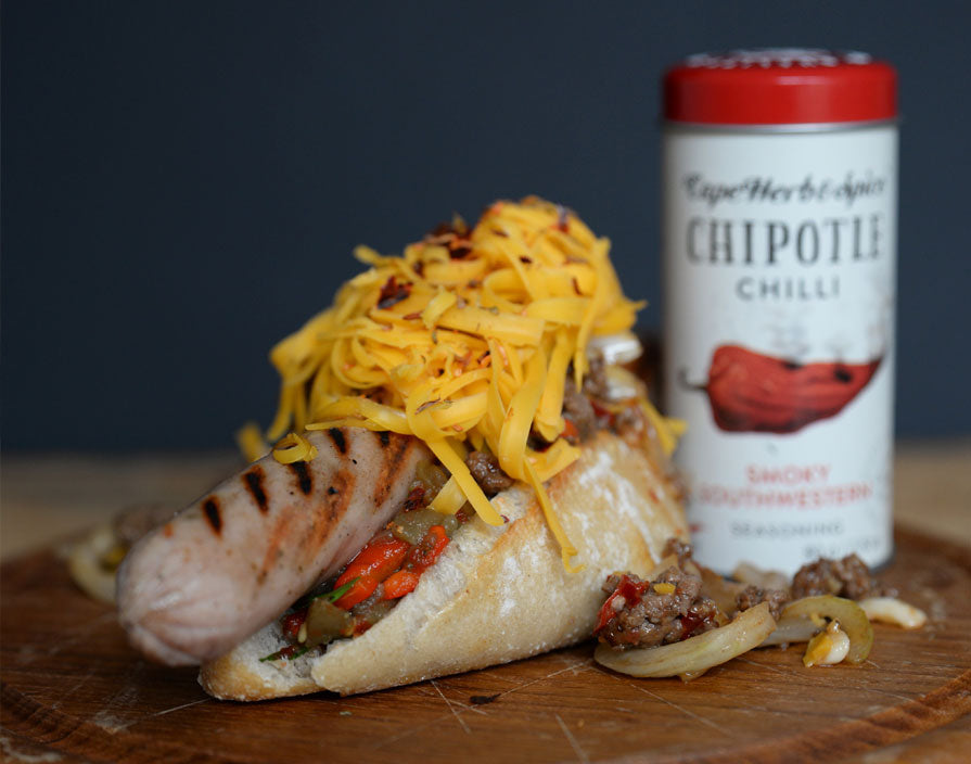 Chipotle Hot Dogs mit geröstetem Gemüse | Oil & Vinegar Chipotle Hot Dogs mit geröstetem Gemüse | Oil & Vinegar